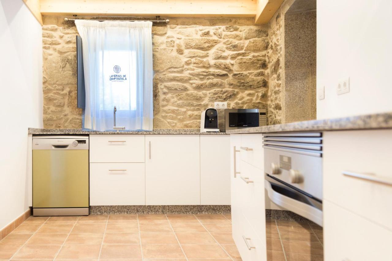 Landras De Compostela Guest House ซานติอาโก เด กอมโปสเตลา ภายนอก รูปภาพ