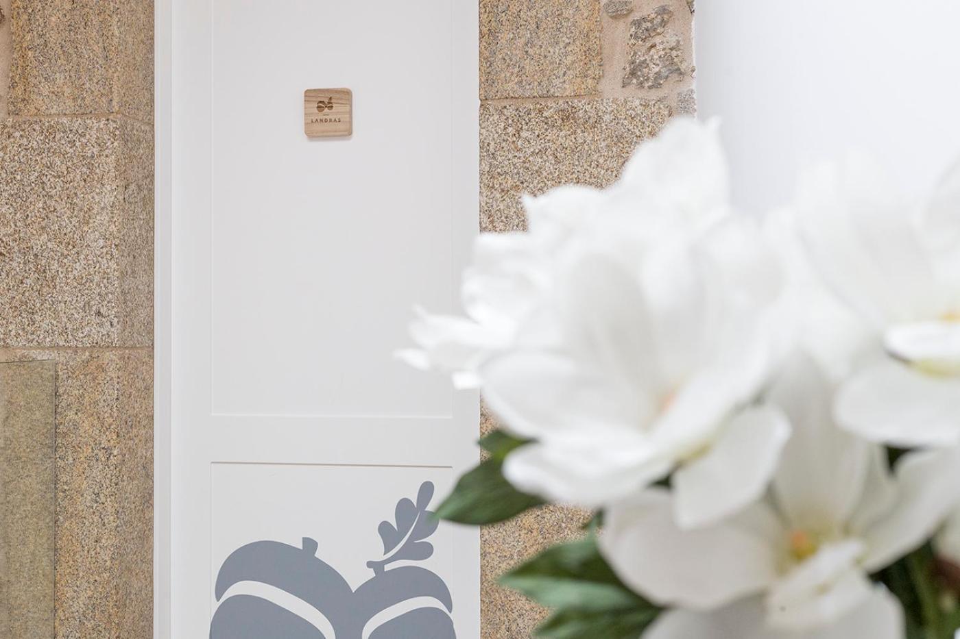 Landras De Compostela Guest House ซานติอาโก เด กอมโปสเตลา ภายนอก รูปภาพ