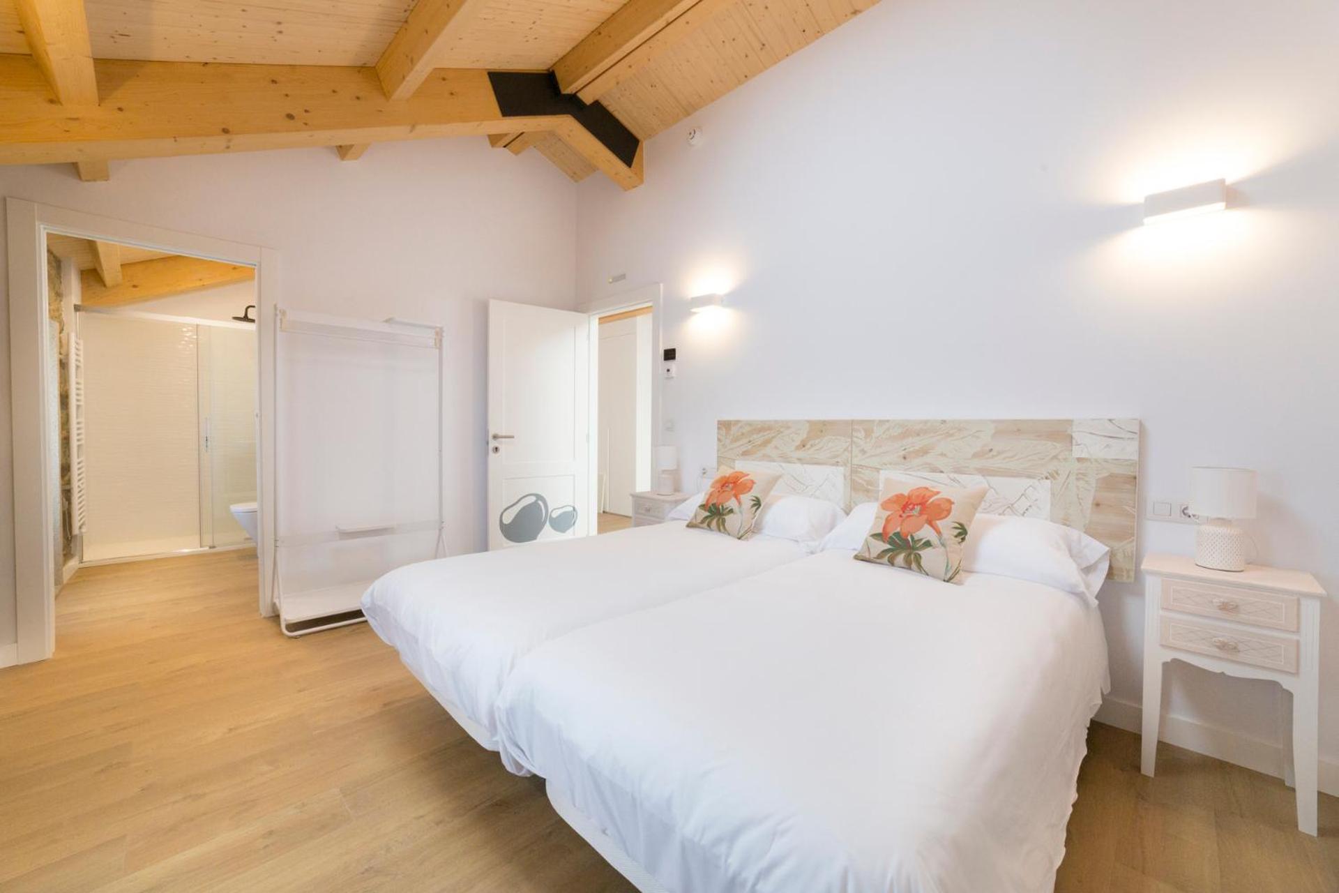 Landras De Compostela Guest House ซานติอาโก เด กอมโปสเตลา ภายนอก รูปภาพ