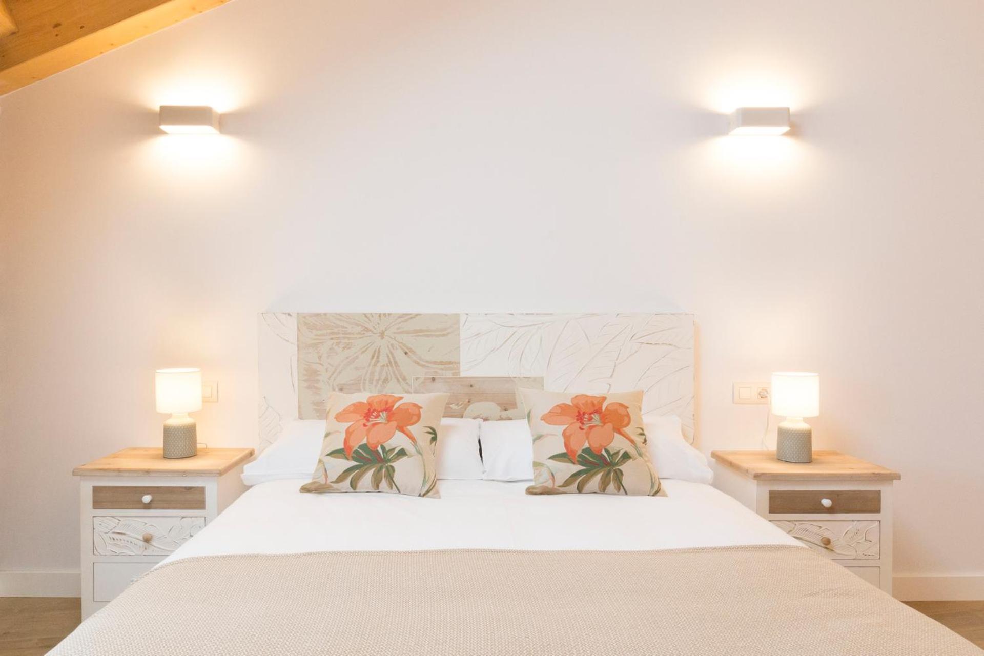 Landras De Compostela Guest House ซานติอาโก เด กอมโปสเตลา ภายนอก รูปภาพ